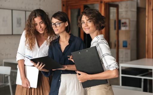 trois-femmes-au-travail